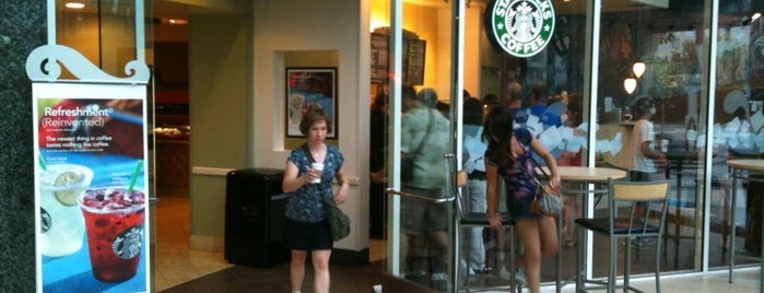 Starbucks is one of Posti che sono piaciuti a Tracy.
