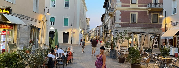 Piazzetta Monte Dei Paschi is one of Grosseto e dintorni.