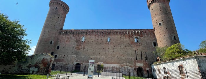 Castello di Ivrea is one of Castelli del Piemonte (TO).