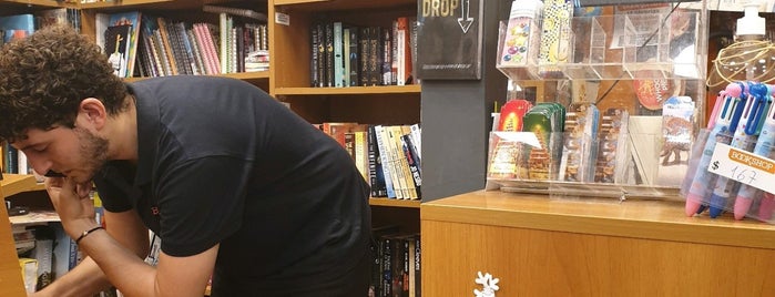 Bookshop is one of Yaelさんの保存済みスポット.