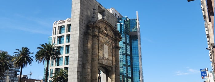Puerta de la Ciudadela is one of Montevideo - UY.
