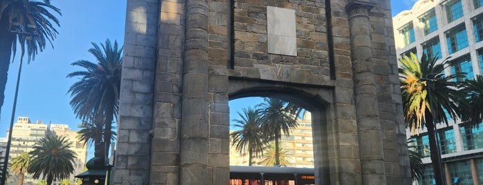 Puerta de la Ciudadela is one of Montevideo - UY.