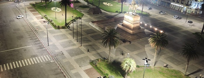 Plaza Independencia is one of URUGUAI.