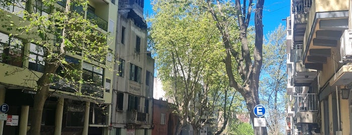 Barrio Sur is one of Montevideo e Colonia.