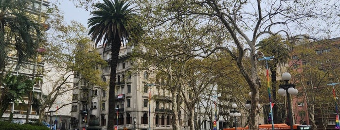 Plaza de Cagancha is one of Uruguai.
