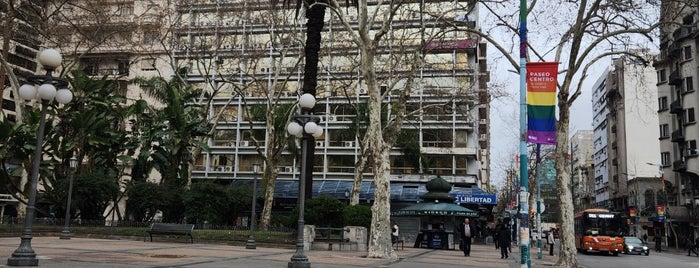 Plaza de Cagancha is one of Fabioさんの保存済みスポット.