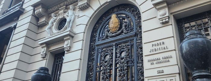 Suprema Corte de Justicia is one of Locais curtidos por Ana.