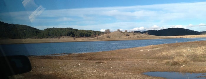 Buldan Yayla Gölü is one of Tempat yang Disimpan Emre.