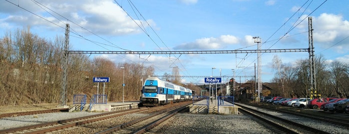 Železniční stanice Říčany is one of Železniční trať 221 Praha - Benešov.
