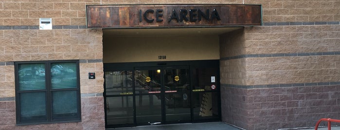 Apex Center Ice Arena is one of Tempat yang Disukai Jill.