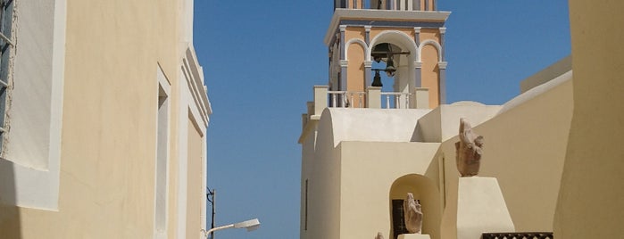 Cathédrale Catholique Saint Jean-Baptiste is one of Greece, Cyclades favorites so far.