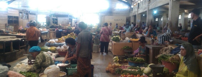 Pasar Kebon Polo is one of JaLan2 di MAGELANG.