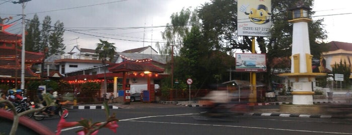 Jalan Pemuda (Pecinan Magelang) is one of Magelang.