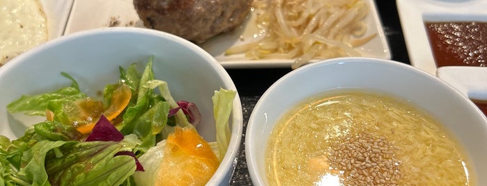 Yakiniku Miyabi is one of Rickie's Favorite Food in Tokyo.