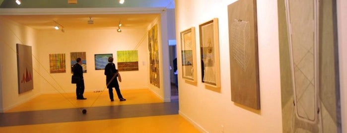 Associazione ArtGallery is one of Milano.
