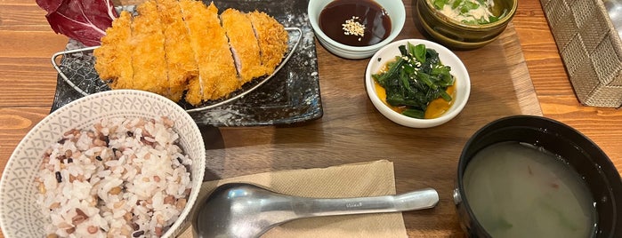 DINING ROOM 蓮REN is one of 需要修改.