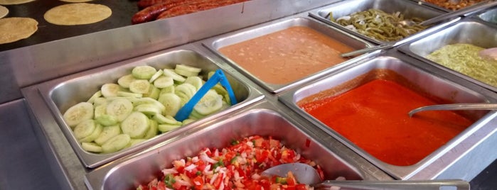 Los Re-Tacados is one of Kimmie's Saved Places.
