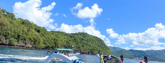 Blue Lagoon, Nusa Ceningan is one of Nusa Lembongan.