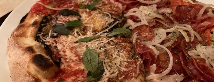 Veridiana Pizzaria is one of Foods you must try.