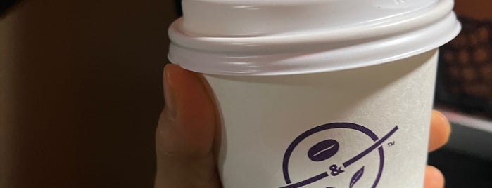 The Coffee Bean & Tea Leaf is one of Gourmet.