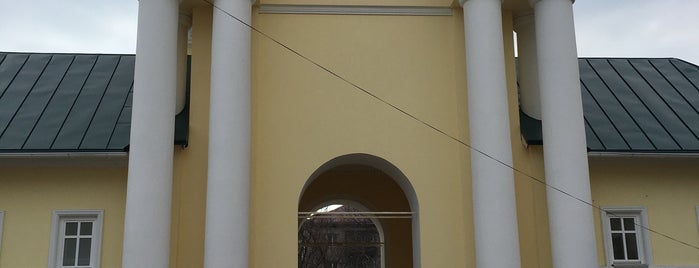 Крестовоздвиженский женский монастырь is one of Нижний Новгород.
