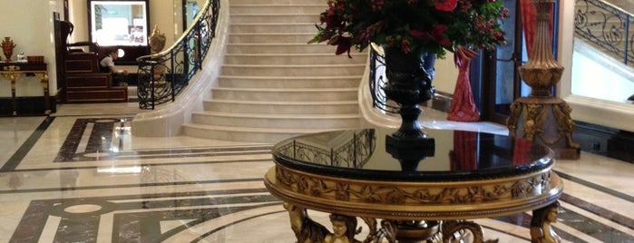 The Ritz-Carlton, Moscow is one of P.O.Box: MOSCOW'un Beğendiği Mekanlar.