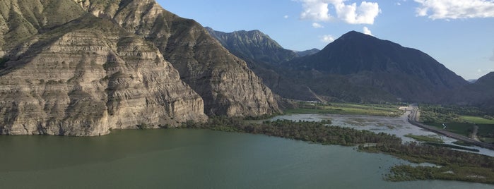 Tortum Gölü is one of Tempat yang Disukai Gülveren.