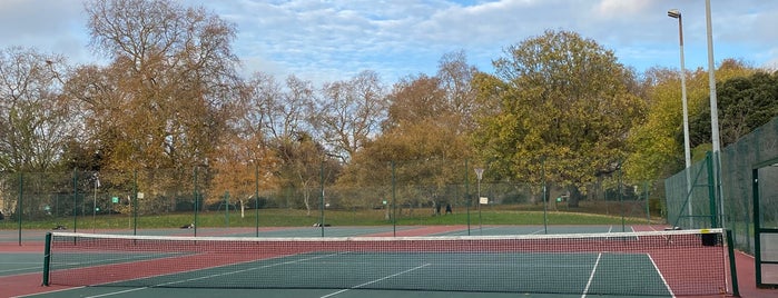Battersea Park Tennis Courts is one of Londra.