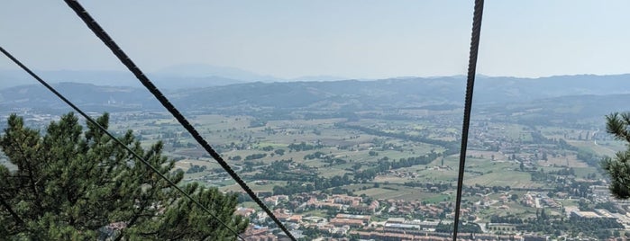 Gubbio Funivia is one of The Loyal Spoleto.