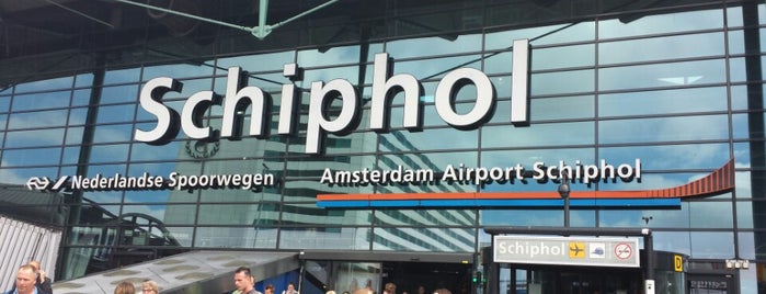 Amsterdam Schiphol Havalimanı (AMS) is one of Airports.