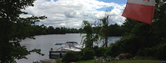 Seeley's Bay is one of Lieux qui ont plu à Jenny.