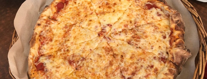Pizza Delicius is one of Halkidiki.