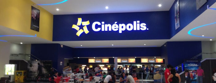 Cinépolis is one of J. Albertoさんのお気に入りスポット.