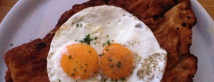 Schnitzelkönig is one of Francisさんのお気に入りスポット.