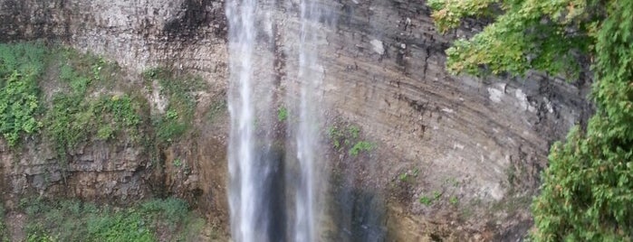 Tews Falls is one of Tempat yang Disukai Sebastián.
