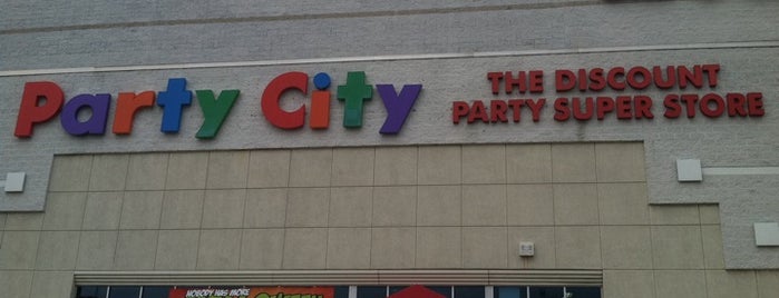 Party City is one of Leo : понравившиеся места.