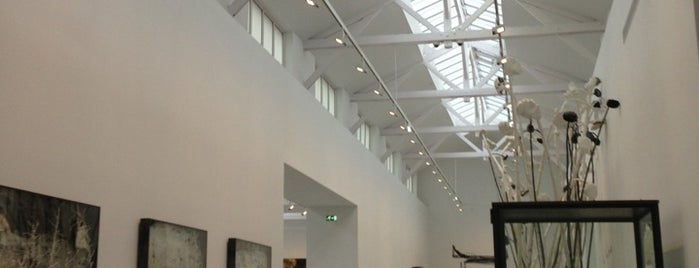 Galerie Thaddaeus Ropac is one of Musées et galeries.