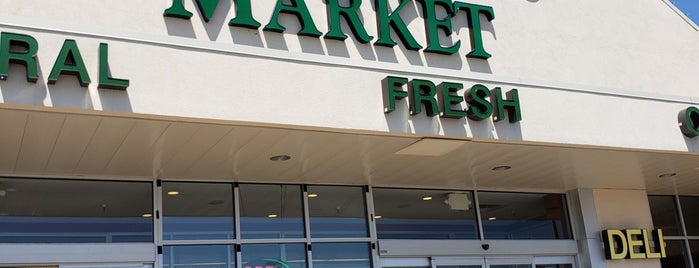Green Acres Market & Deli, Oklahoma City is one of Vegan in OKC.