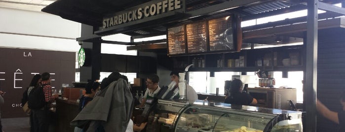 Starbucks is one of 海外.