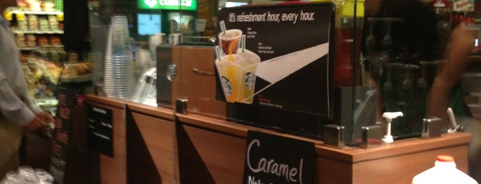 Starbucks is one of Sandro 님이 좋아한 장소.