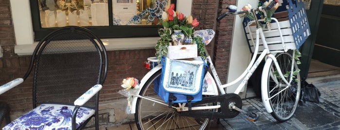 De Candelaer is one of Delft.