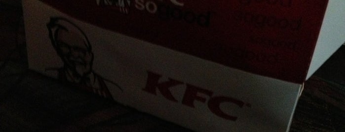 KFC is one of Orte, die Alexej gefallen.