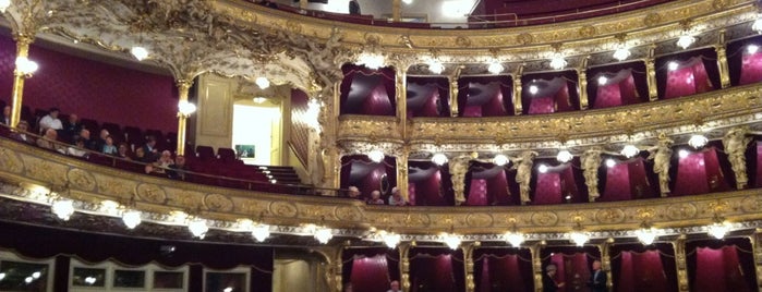 Státní opera Praha is one of prag.