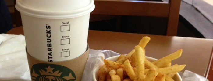 Starbucks is one of Lugares favoritos de Hengky.