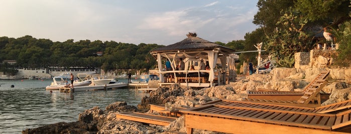 Beach Club Laganini is one of Kaštela & Trogir.