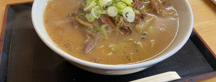 喜久ちゃんラーメン is one of สถานที่ที่ Mike ถูกใจ.