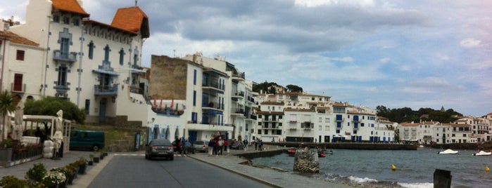 Passeig de Cadaqués is one of Cataluña / Catalunya / Catalonia.