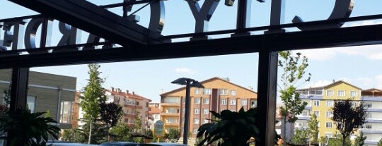 City Garden Cafe&Bistro is one of Tugay Yasin'in Beğendiği Mekanlar.