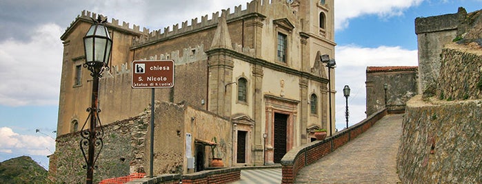 Chiesa di S. Nicolo' (statua di S. Lucia) is one of Sicily, sights and activities.
