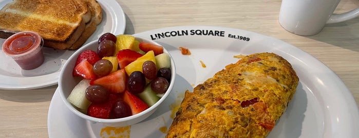 Lincoln Square Pancake House is one of Rew 님이 좋아한 장소.